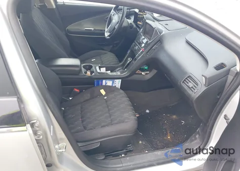 2014 Chevrolet Volt z USA, uszkodzony, nr VIN 1G1RA6E42EU173112